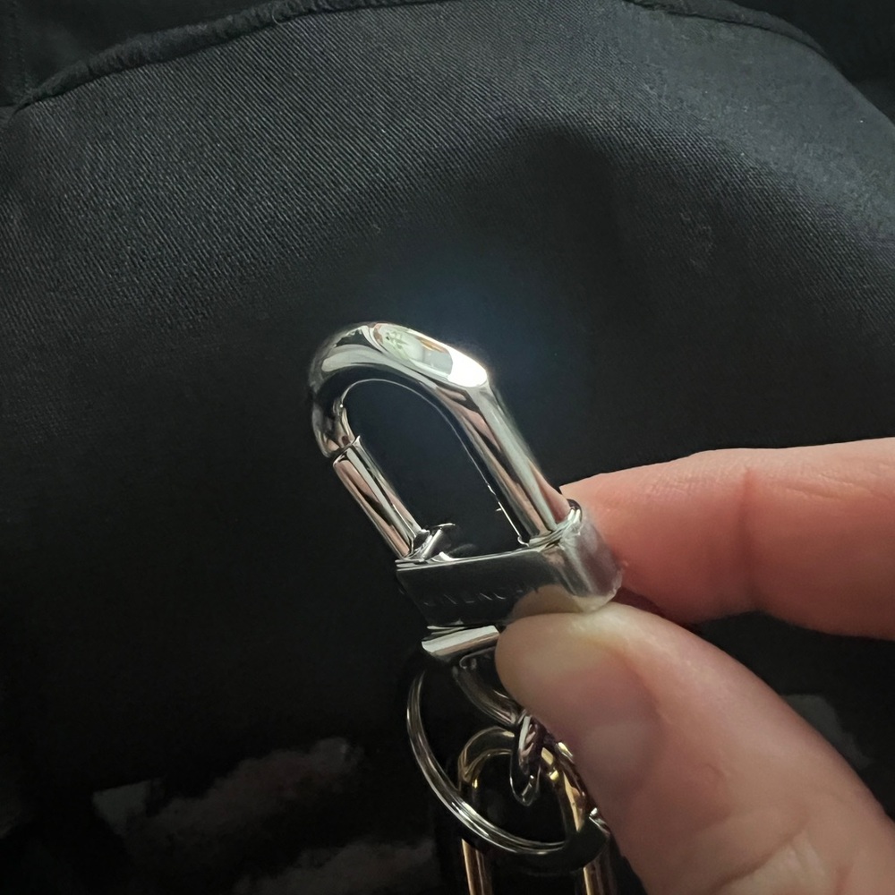 Givenchy gold silver tone shark lock keychain - Picture 5 of 9